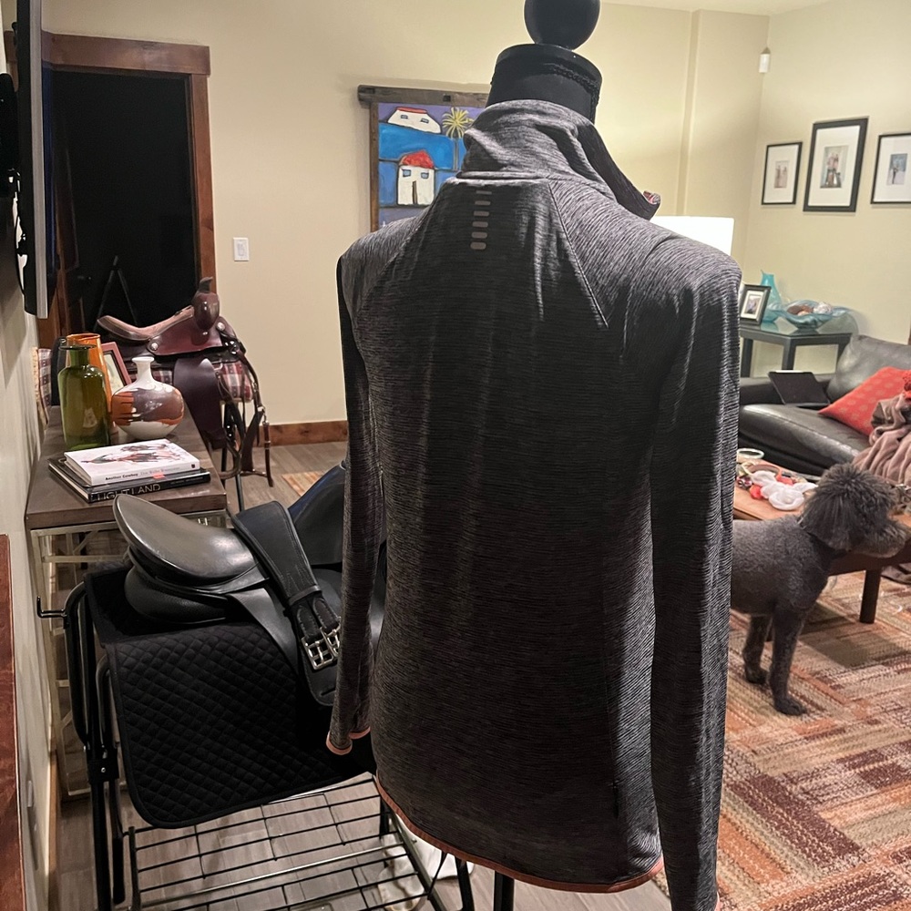 NWOT Under Armor XS Quarter Zip. Grey and Peach - Picture 2 of 3